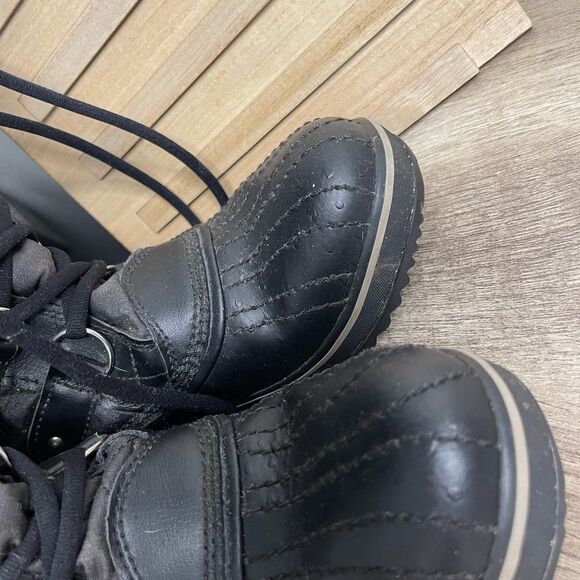 Sorel Women’s 8 Black Tofino II Lace Up Faux Fur Boots - Picture 2 of 8